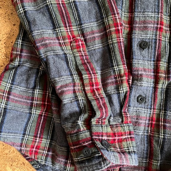 LL BEAN SLIGHTLY FITTED FLANNEL - Picture 6 of 8